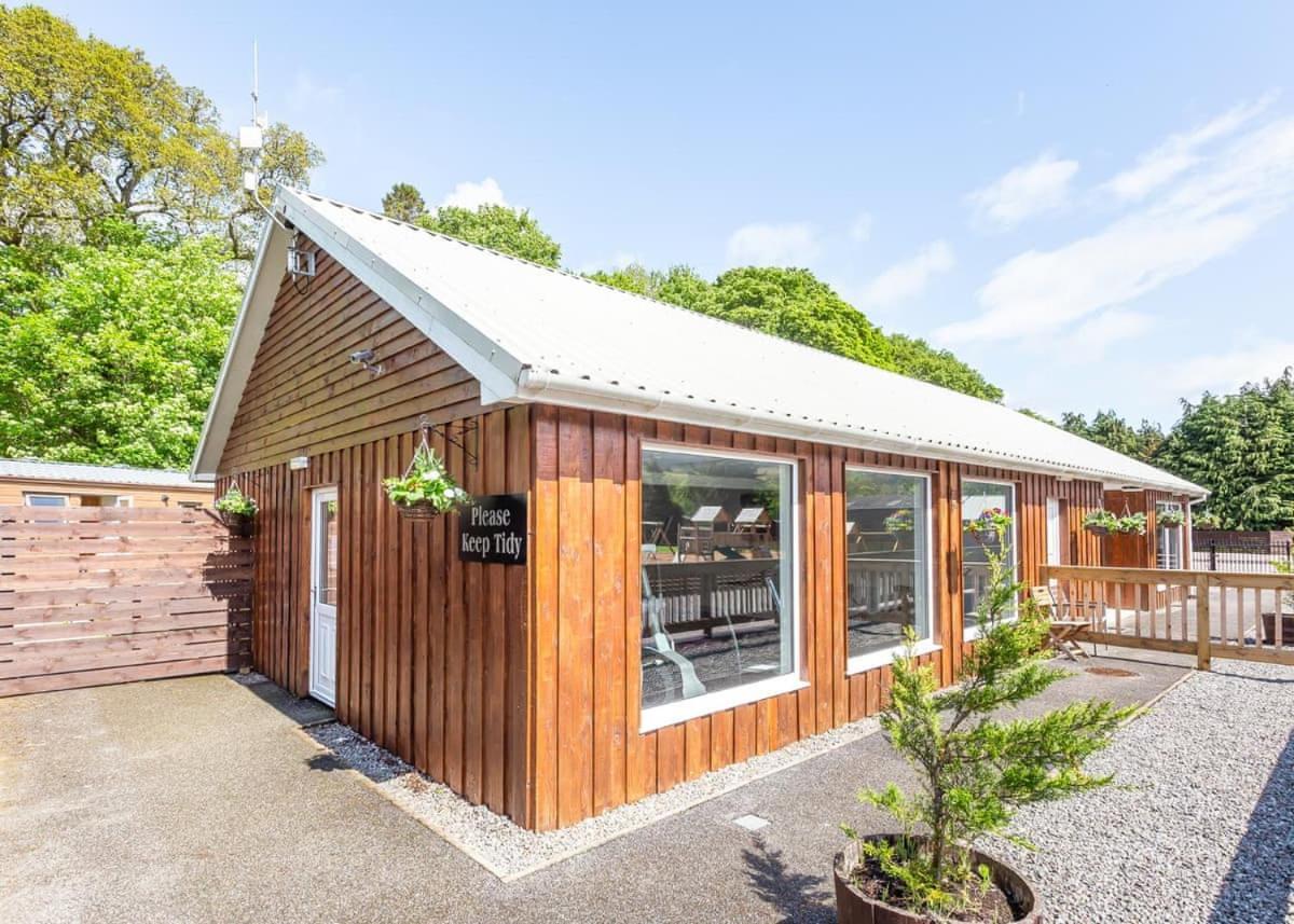 Loch Ness Highland Resort Pods ฟอร์ตออกัสตัส ภายนอก รูปภาพ