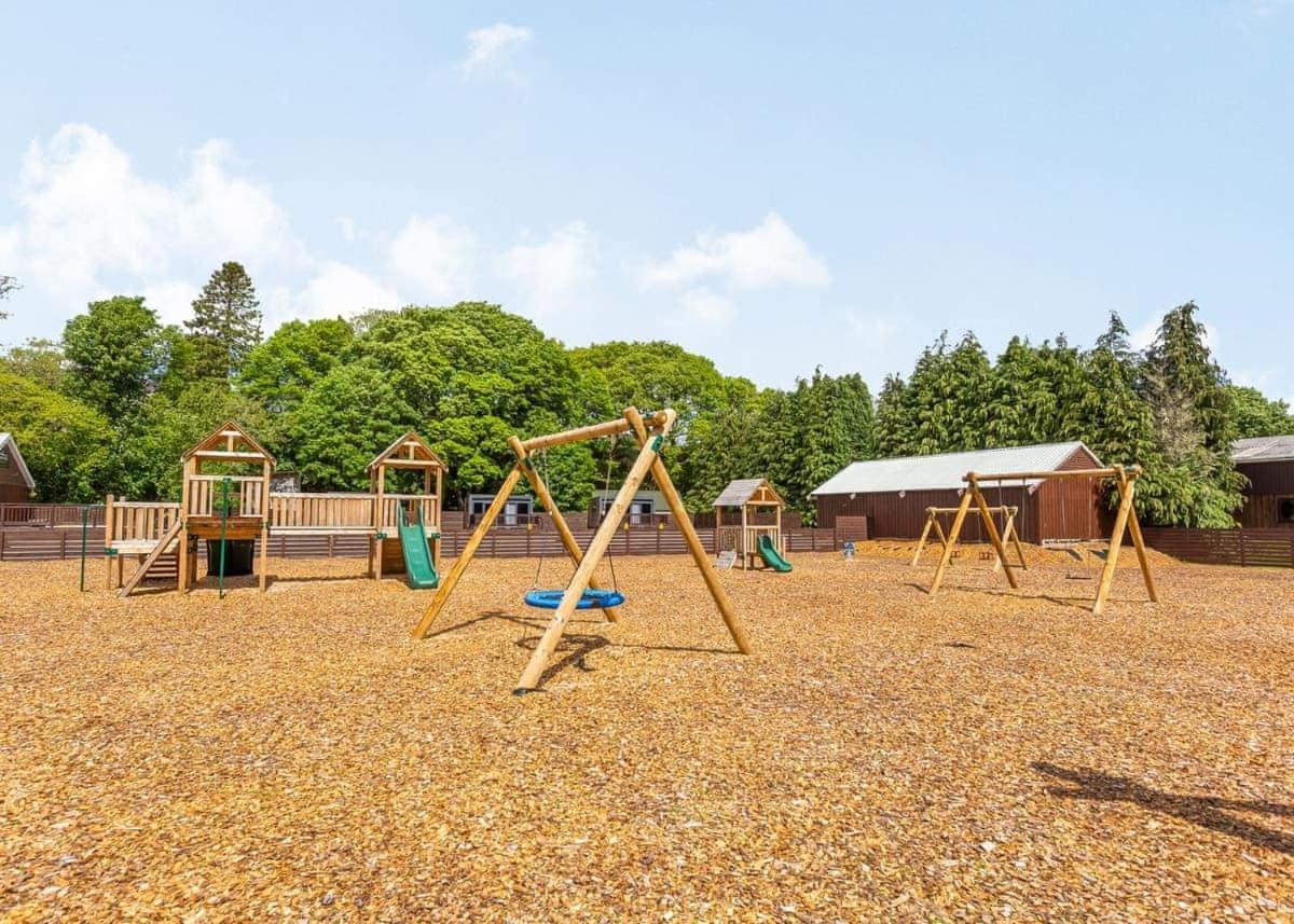 Loch Ness Highland Resort Pods ฟอร์ตออกัสตัส ภายนอก รูปภาพ